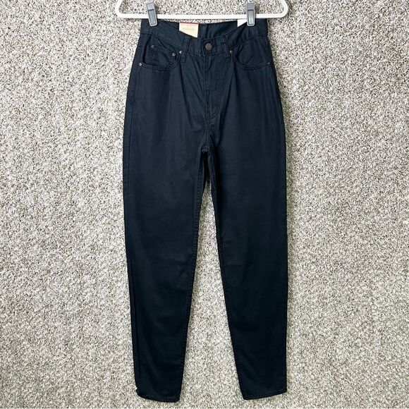 Levi’s Jeans Women’s 27x32 Black High-Waisted Mom NWT - Picture 1 of 9